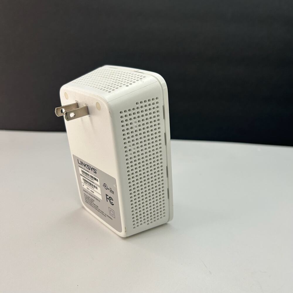 Linksys RE7000 Max-Stream AC1900 Dual-Band Wi-Fi Range Extender MU-MIMO White - Picture 3 of 11